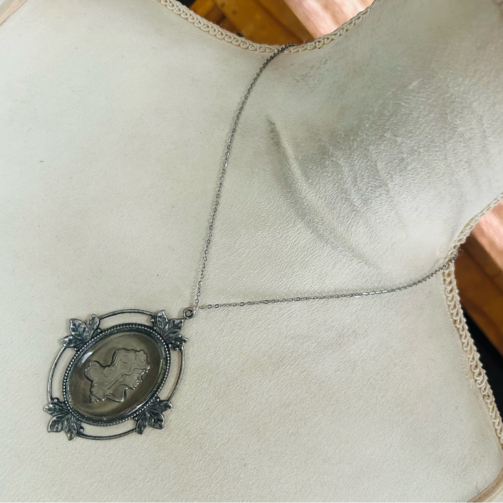 Vintage intaglio glass cameo on chain necklace